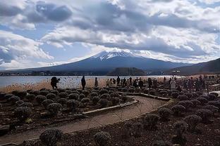 德里赫特：没有今夏转会的想法，我在拜仁感觉很好非常满意